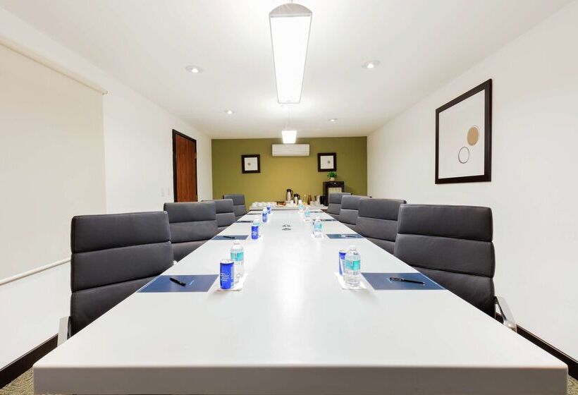 هتل Hilton Mexico City Airport