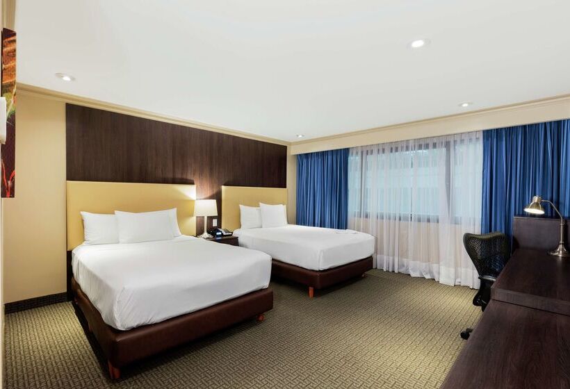 هتل Hilton Mexico City Airport