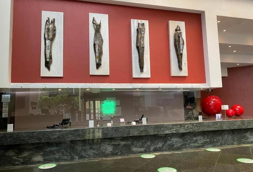 هتل Holiday Inn Mexico Dali Airport, An Ihg