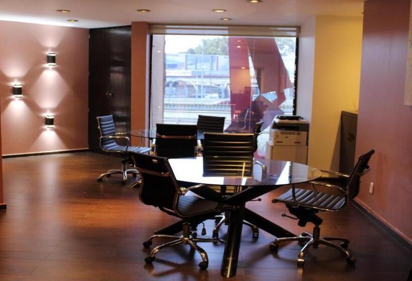 هتل Holiday Inn Mexico Dali Airport, An Ihg