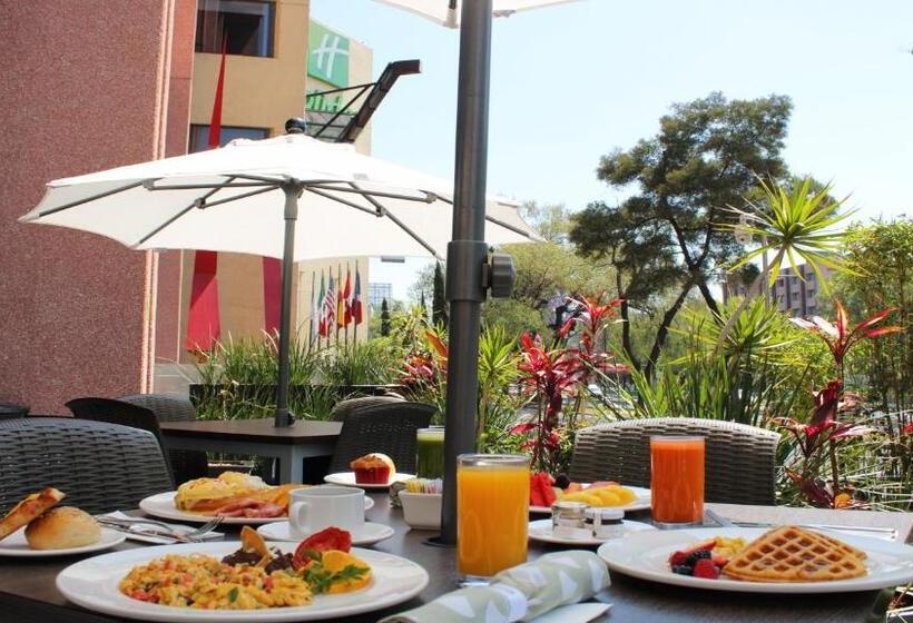 هتل Holiday Inn Mexico Dali Airport, An Ihg