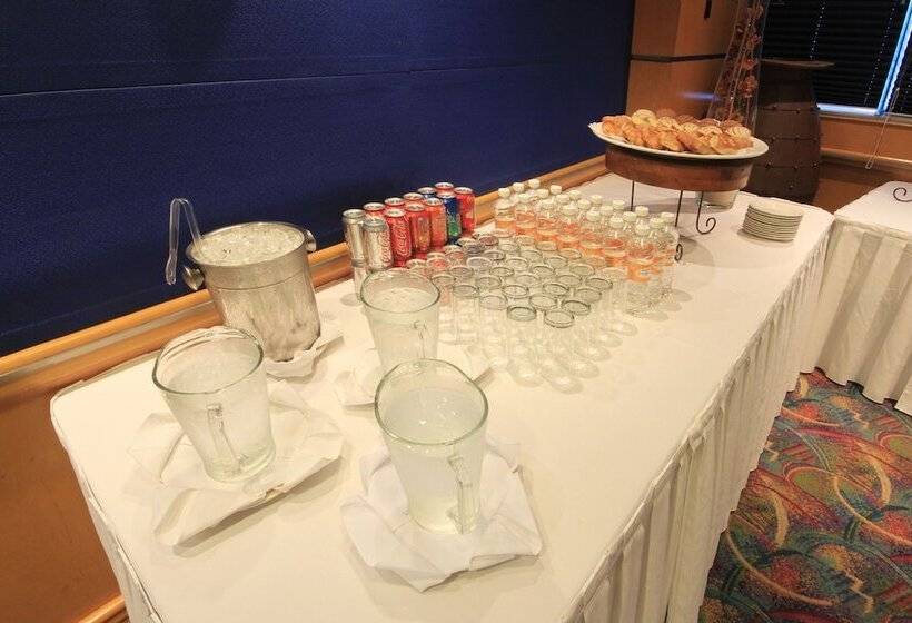 Отель Holiday Inn Monterrey Parque Fundidora, An Ihg