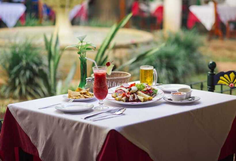 فندق Meson Del Marques