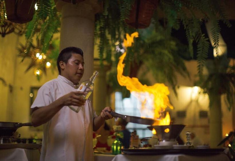 فندق Meson Del Marques