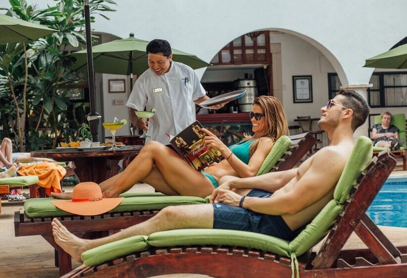 فندق Meson Del Marques