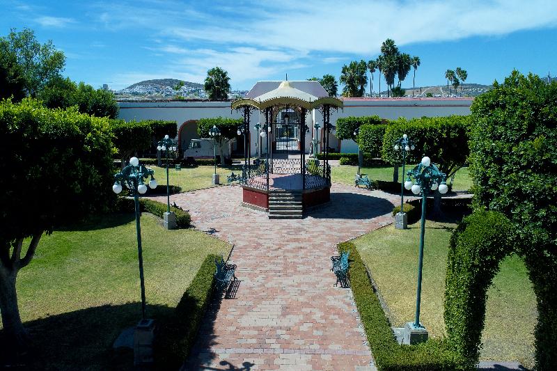 Отель Misión Grand Juriquilla