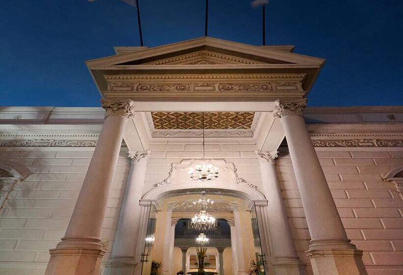 Отель Misión Mérida Panamericana