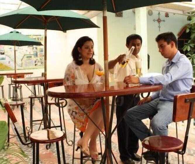 ホテル Palenque Premier