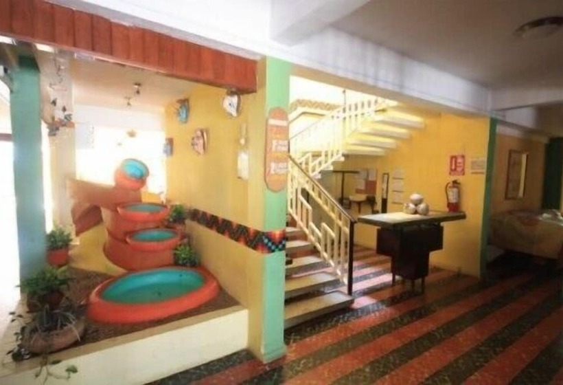 ホテル Palenque Premier