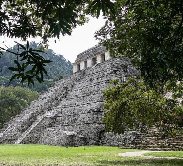 ホテル Palenque Premier