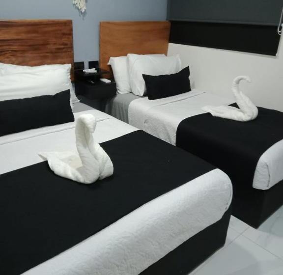 ホテル Palenque Premier