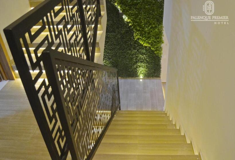 ホテル Palenque Premier