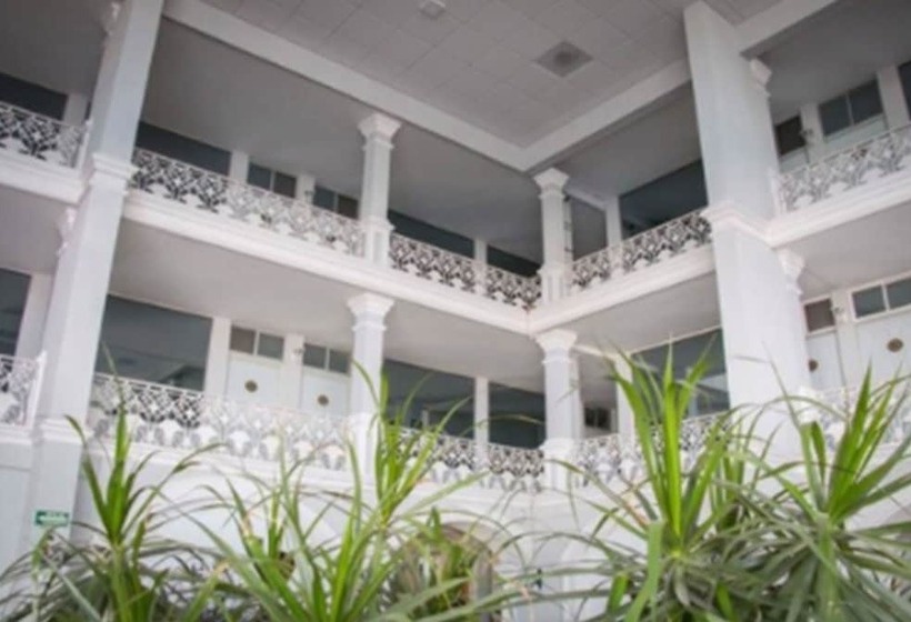 فندق Paraiso Express