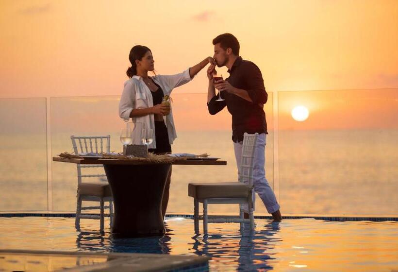 Playa Los Arcos Hotel Beach Resort & Spa