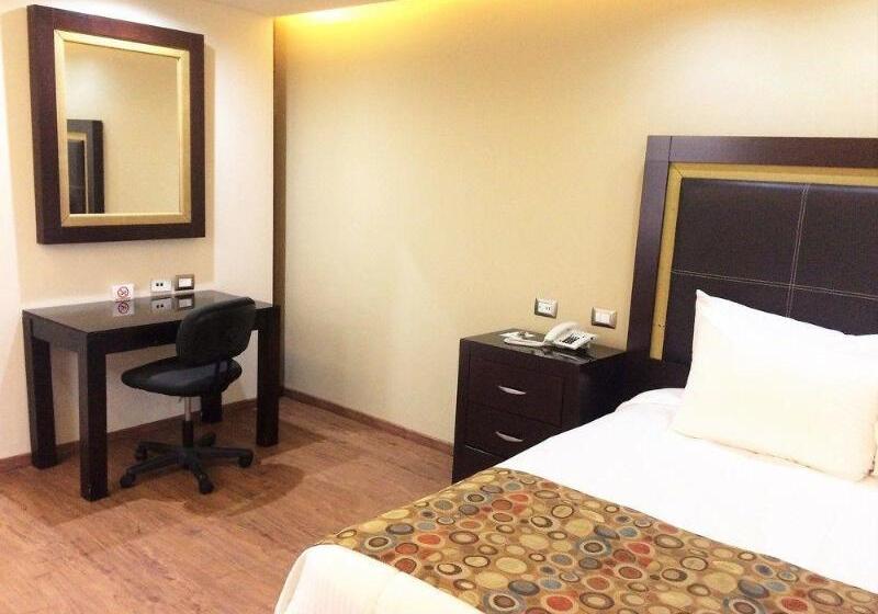 Quinta Dorada Hotel & Suites