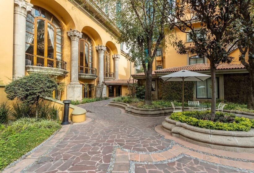 בית מלון כפרי Quinta Real Monterrey