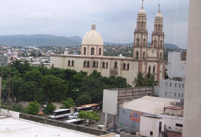 酒店 Ramada Hola Culiacan