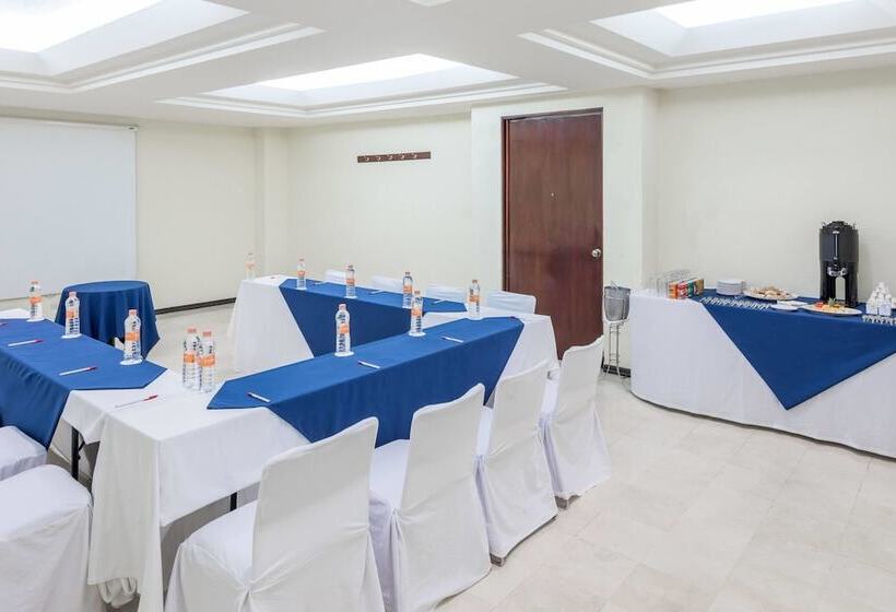 酒店 Ramada Hola Culiacan