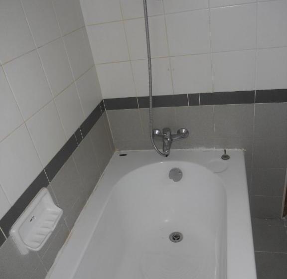 هتل Seasons Of Yangon International Airport