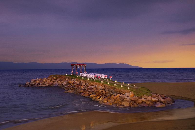 בית מלון כפרי Sunscape Puerto Vallarta Resort