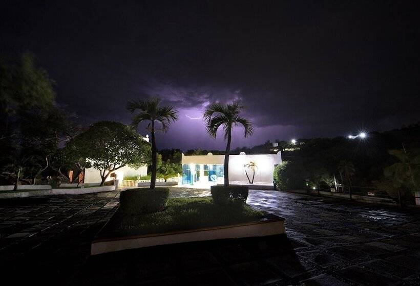 ホテル Villa Bejar Tequesquitengo