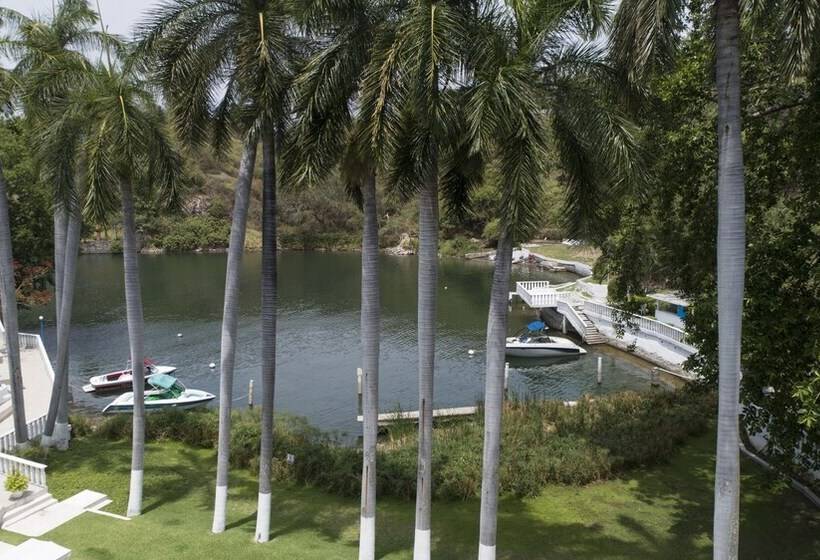 ホテル Villa Bejar Tequesquitengo