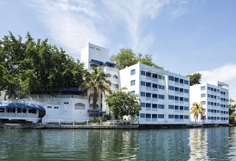 ホテル Villa Bejar Tequesquitengo