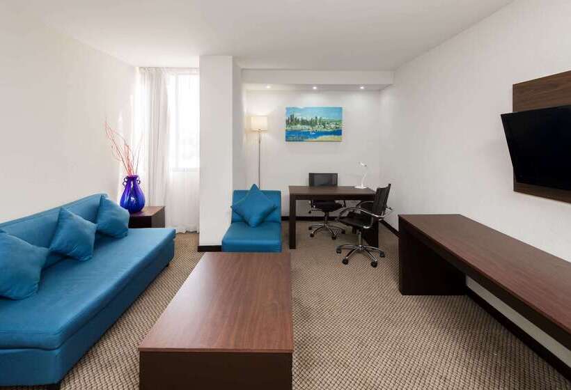 Отель Wyndham Executivo Culiacan