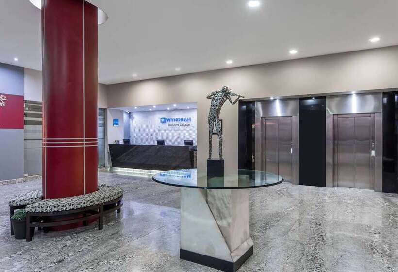 Отель Wyndham Executivo Culiacan