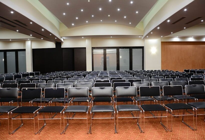 Отель Wyndham Executivo Culiacan