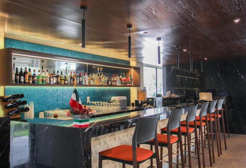 酒店 Parque Acuático La Caldera