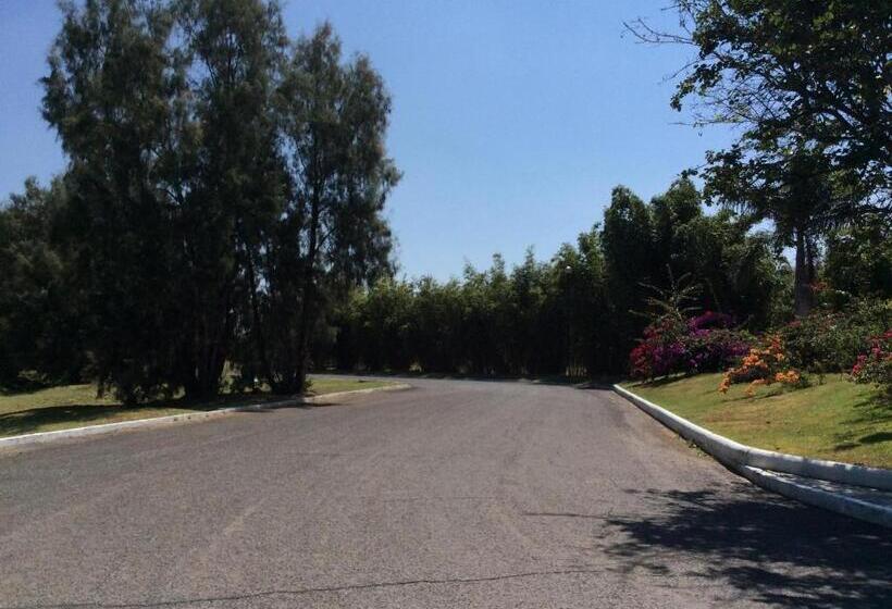 酒店 Parque Acuático La Caldera