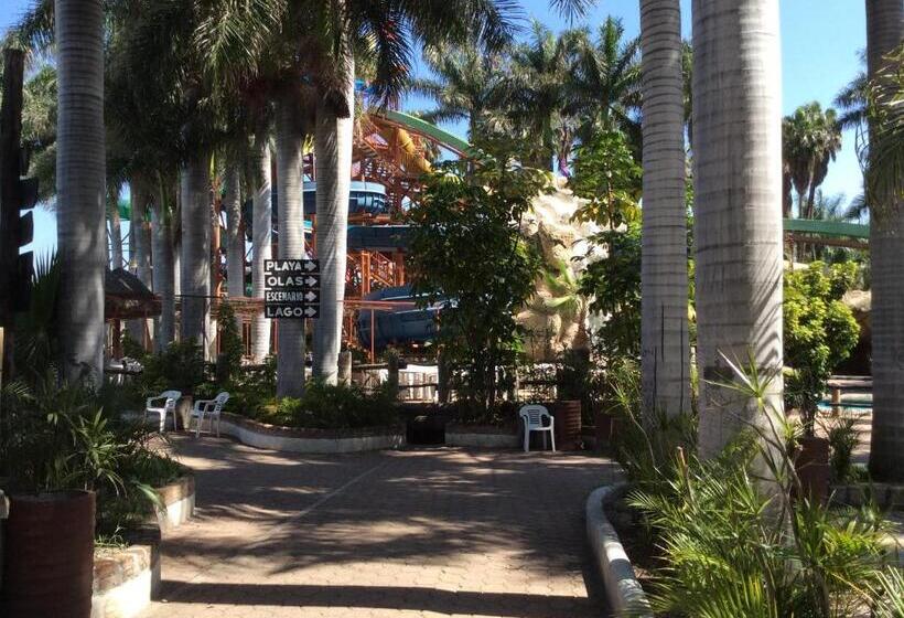 酒店 Parque Acuático La Caldera