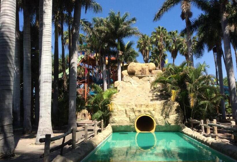 酒店 Parque Acuático La Caldera