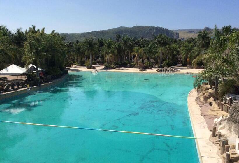 酒店 Parque Acuático La Caldera