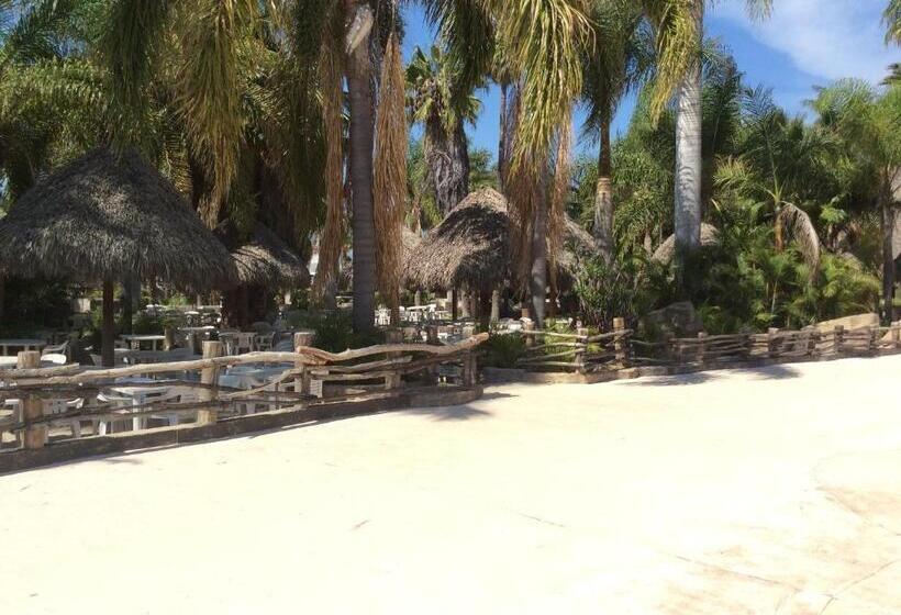 酒店 Parque Acuático La Caldera