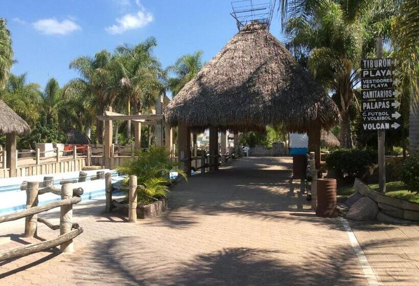 酒店 Parque Acuático La Caldera