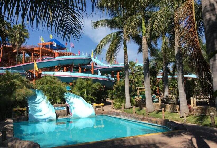 酒店 Parque Acuático La Caldera