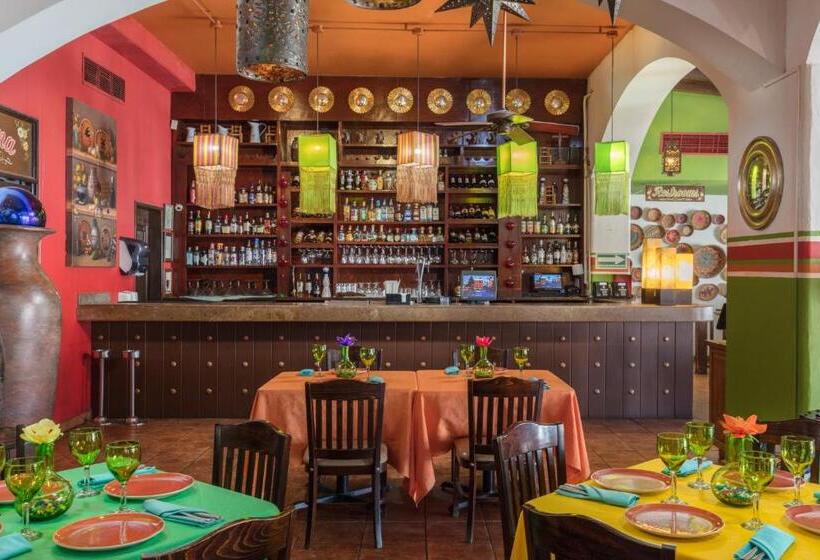 Marina Fiesta Resort & Spa, A La Carte All Inclusive Optional