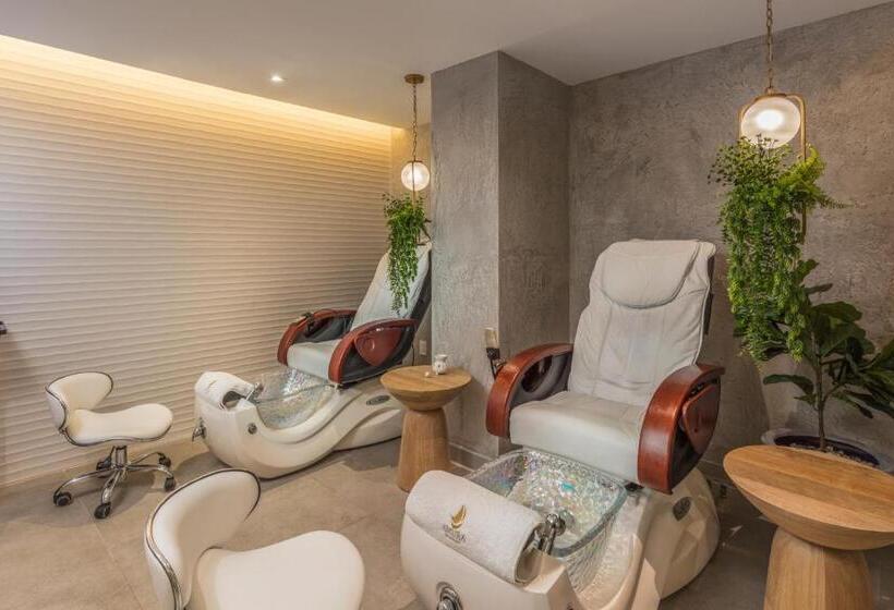 Marina Fiesta Resort & Spa, A La Carte All Inclusive Optional