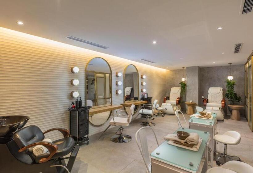 Marina Fiesta Resort & Spa, A La Carte All Inclusive Optional