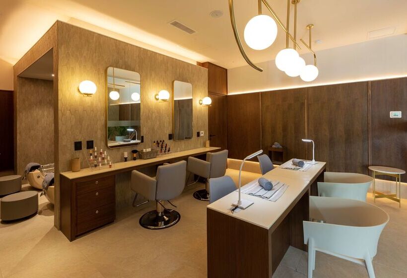 Курорт Hilton Cancun Mar Caribe