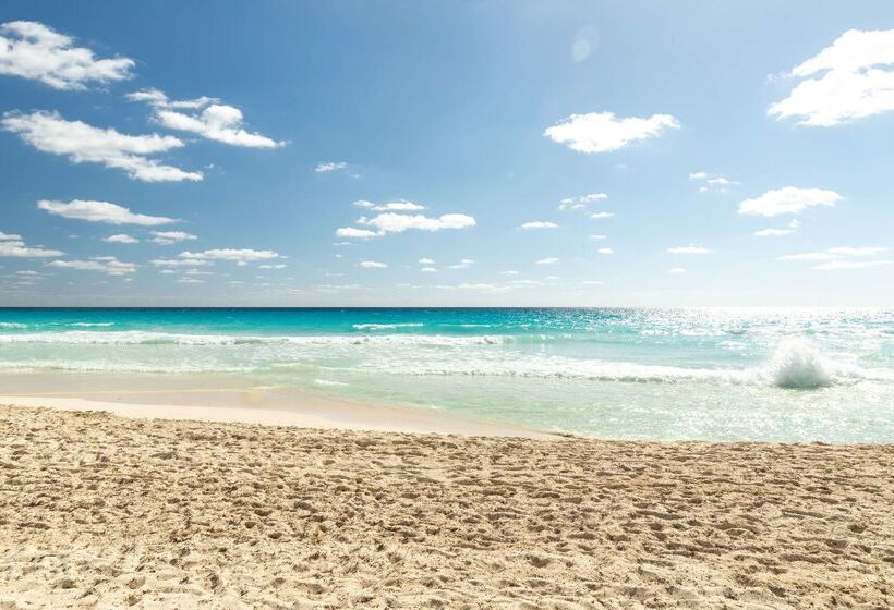 Курорт Hilton Cancun Mar Caribe