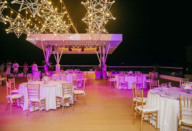 Курорт Hilton Cancun Mar Caribe