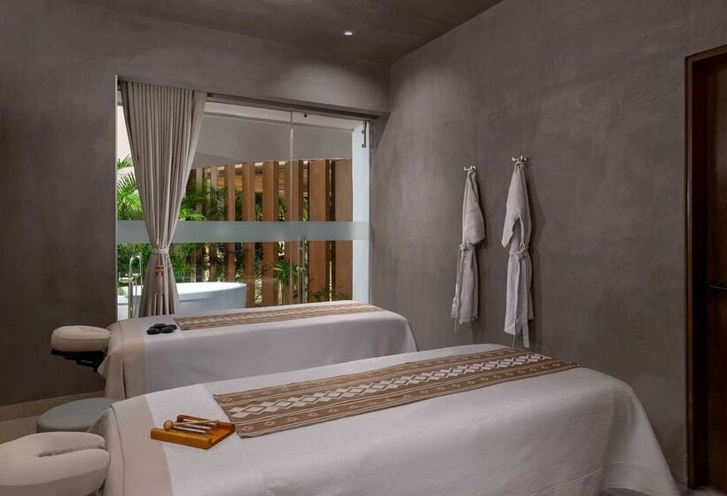 Курорт Hilton Cancun Mar Caribe