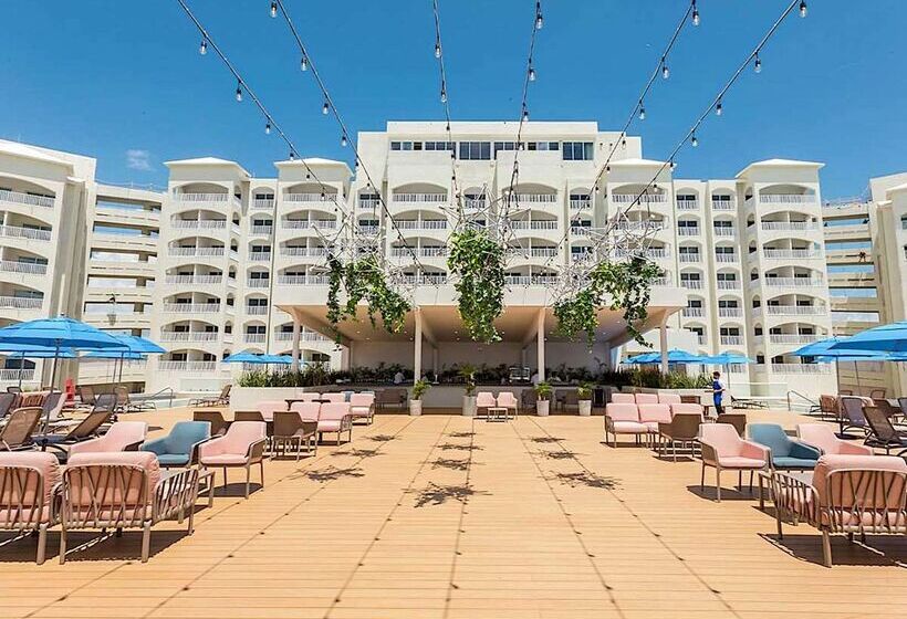 استراحتگاه Hilton Cancun Mar Caribe