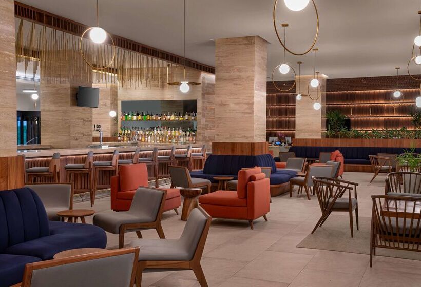 Курорт Hilton Cancun Mar Caribe