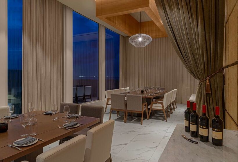 Курорт Hilton Cancun Mar Caribe