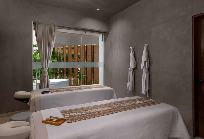 Курорт Hilton Cancun Mar Caribe