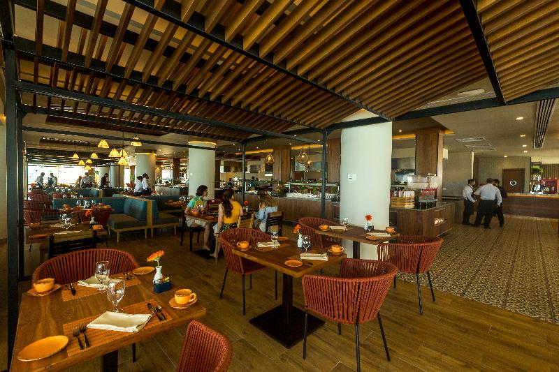 Курорт Hilton Cancun Mar Caribe